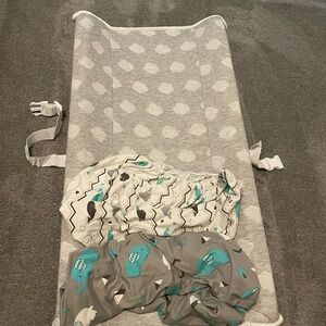Joolbaby changing pad and two sheets